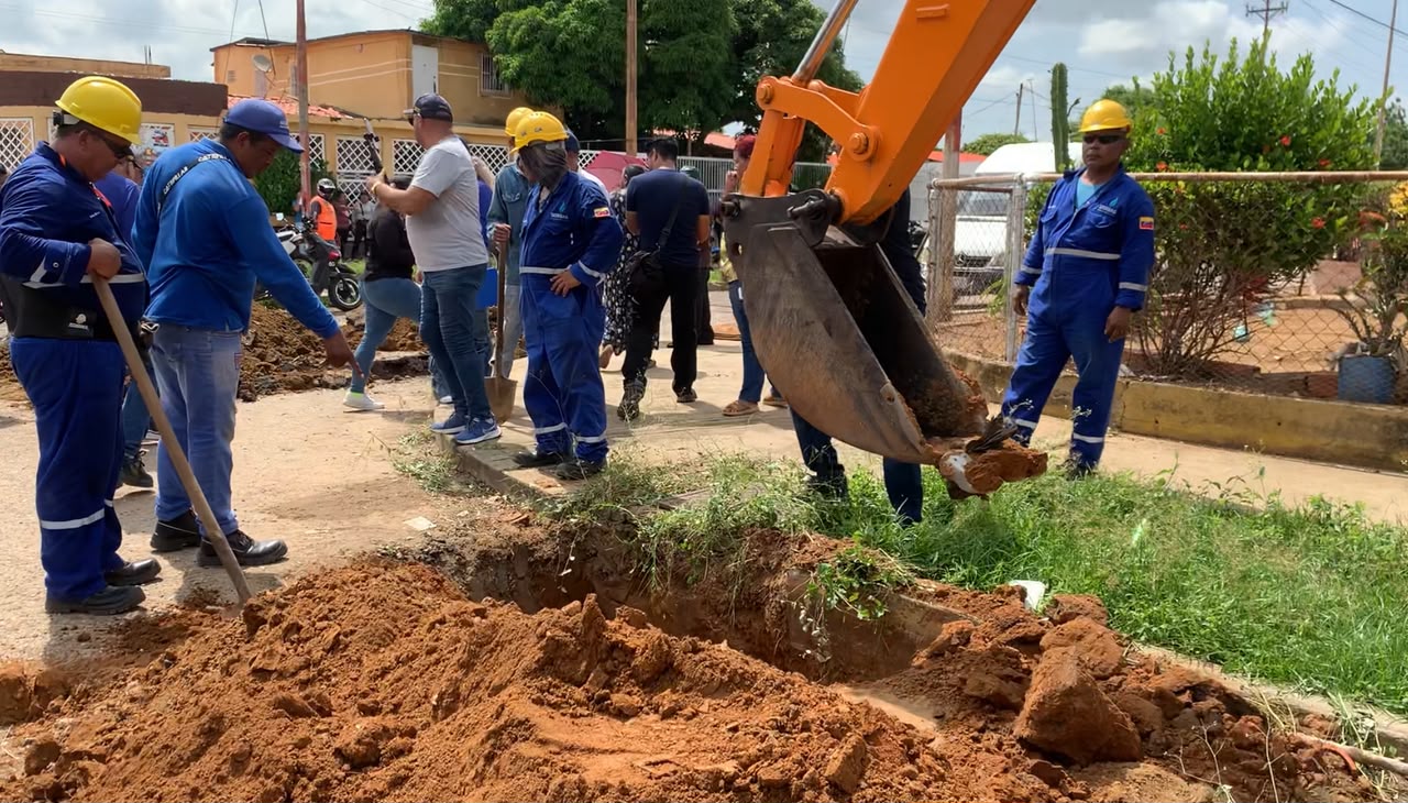 Trabajos de gasificación en Lagunillas beneficiarán a 1.346 habitantes y atenderán escuelas y un CDI de la parroquia Libertad.