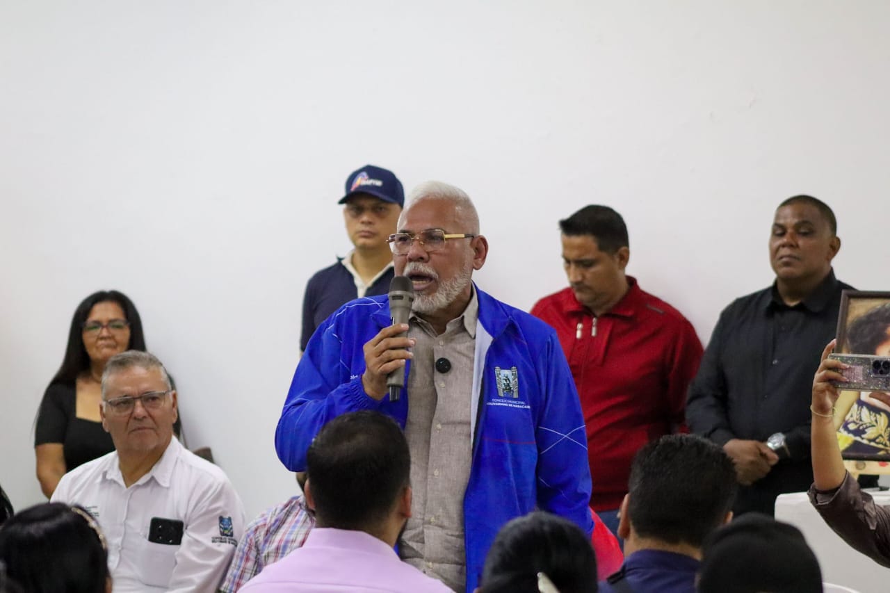 Alcaldía de Maracaibo impulsa asamblea informativa sobre el uso eficiente de la energía y el agua