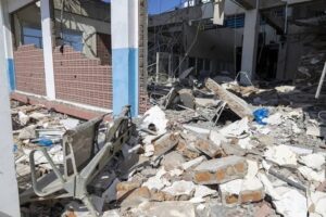Un sismo de 5,7 sacude la isla indonesia de Flores tras el devastador terremoto de magnitud 7,7 que dejó 53 muertos