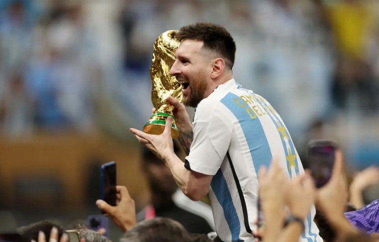 Lionel Messi anuncia su retiro definitivo de la Selección Argentina.