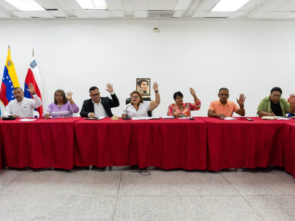 Ediles del Concejo Municipal durante el debate de la ordenanza de parquímetros en Maracaibo