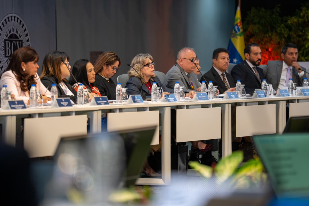 Directivos del Banco Central de Venezuela y delegados del sector bancario en la jornada de capacitación especializada sobre corresponsalías internacionales.