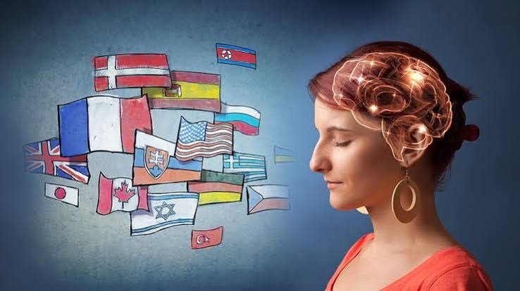 Aprender idiomas protege el cerebro, retrasa la demencia y mejora la eficiencia cognitiva