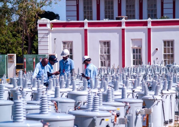 Entregan 520 transformadores en Zulia para reforzar el servicio eléctrico.