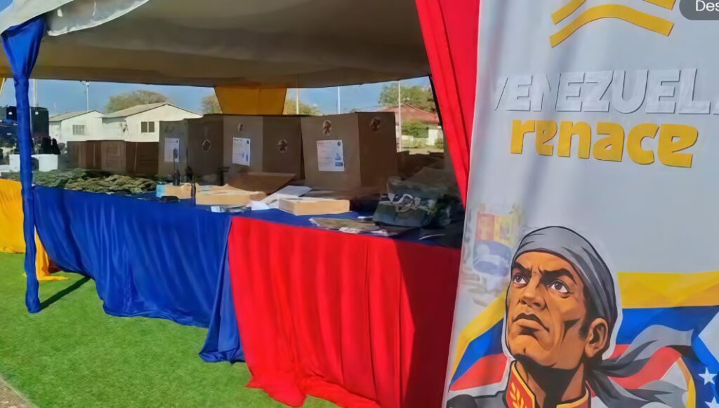 Entrega de equipamiento militar a unidades de la FANB en la zona fronteriza del estado Zulia.