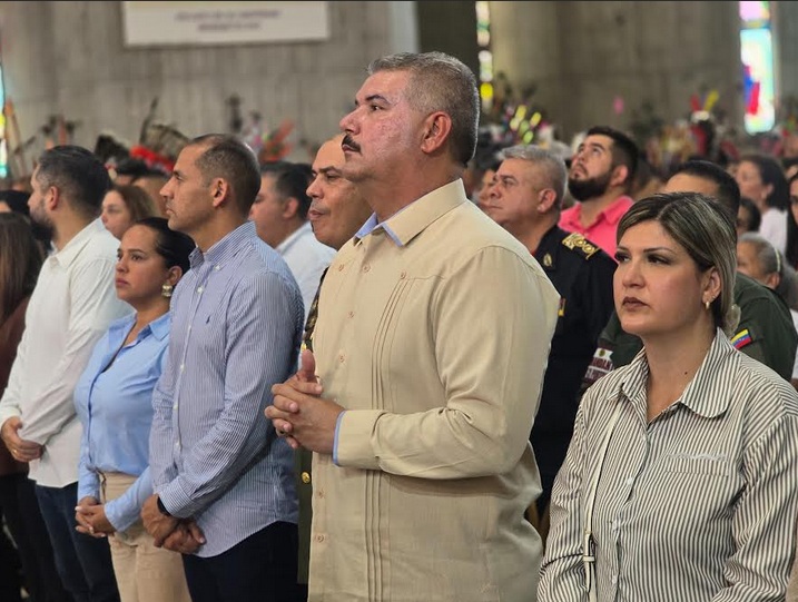 El gobernador del Zulia, Luis Caldera, acompaña en Guanare los 374 años de la Virgen de Coromoto y el inicio del Año Jubilar