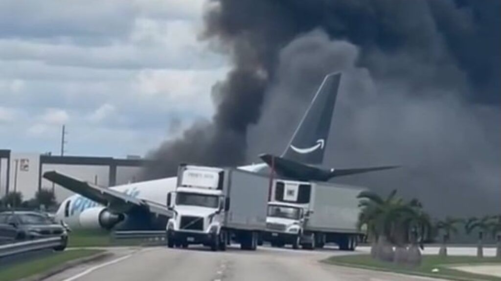 Cinco muertos y cinco heridos dejó un avión de carga de Amazon al salirse de la pista en el Aeropuerto Internacional de Miami