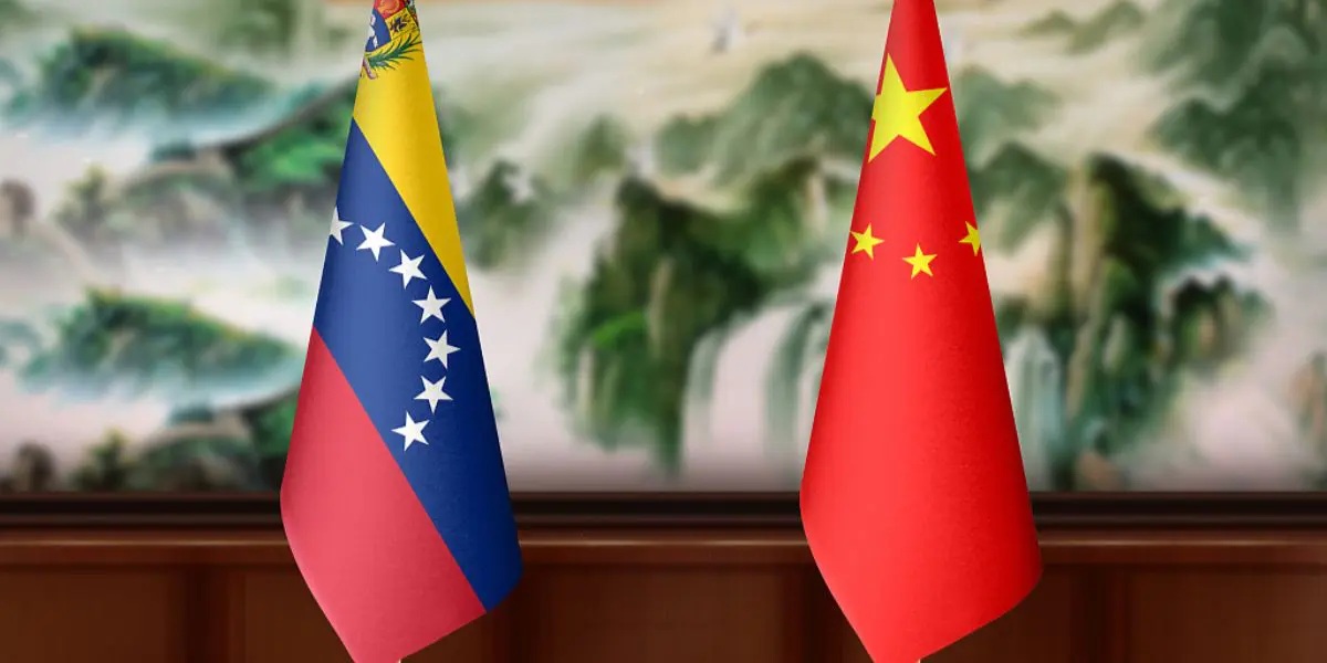 China aseguró que su cooperación petrolera con Venezuela está protegida por el derecho internacional
