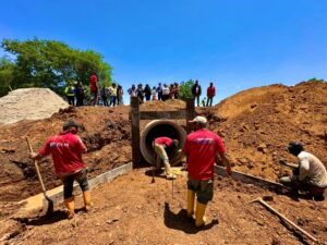 Gobernador Luis Caldera inicia la rehabilitación de la troncal 3 en el municipio Miranda