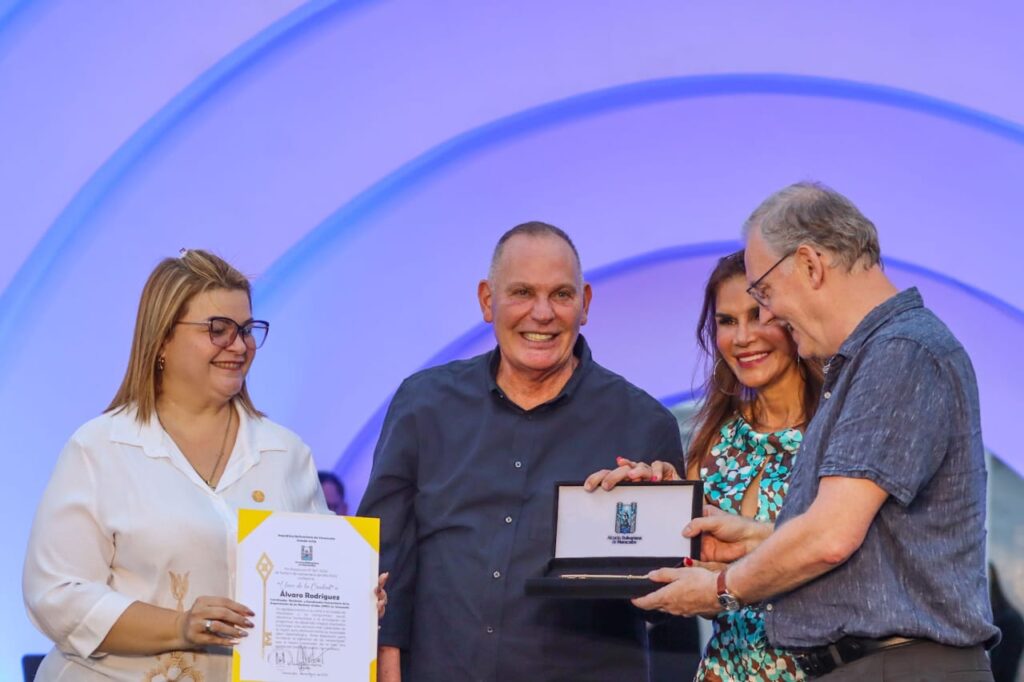 Alcaldía y Concejo Municipal de Maracaibo entregan la Llave de la Ciudad y la Orden San Sebastián a personalidades e instituciones destacadas