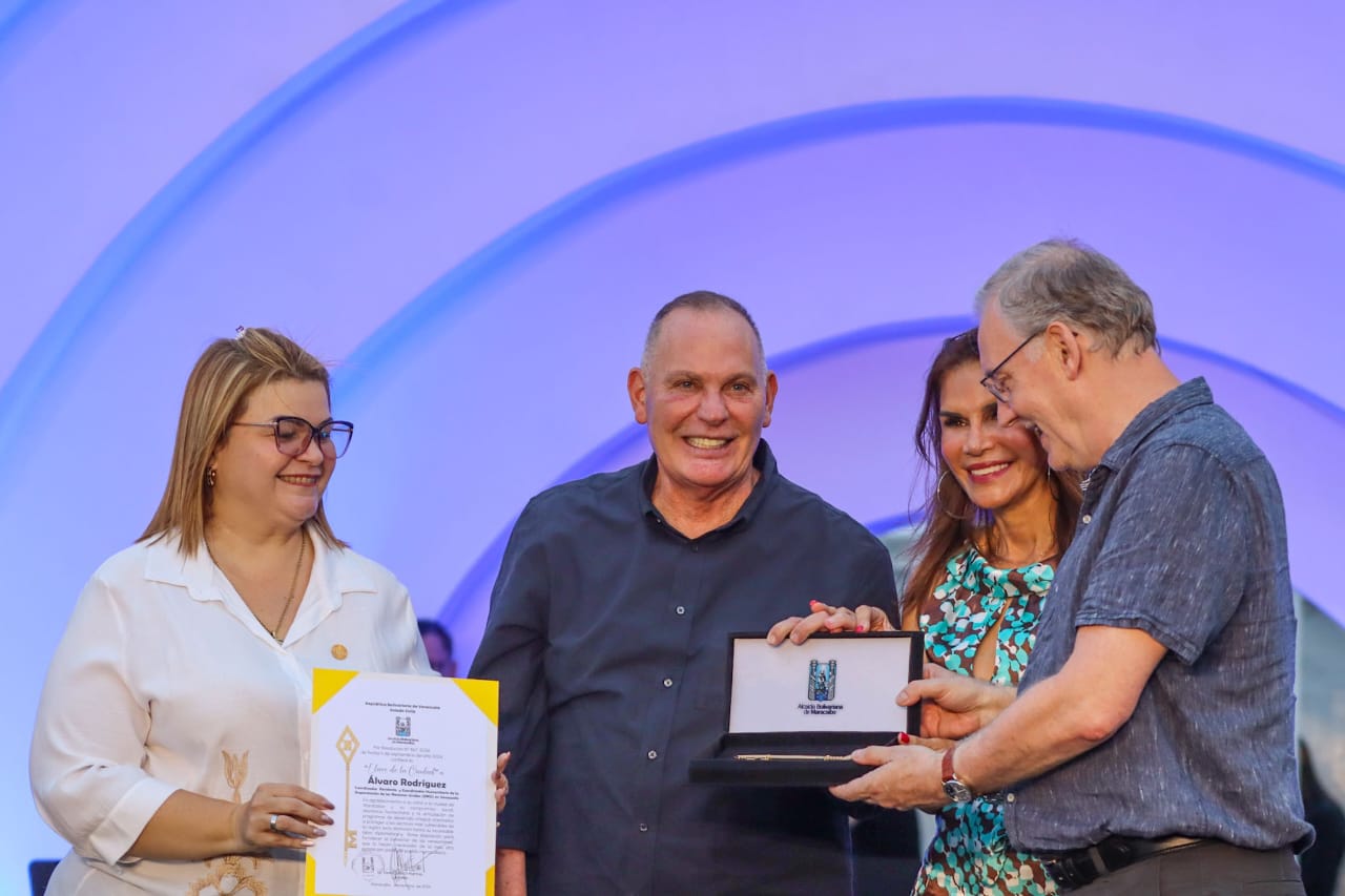 Alcaldía y Concejo Municipal de Maracaibo entregan la Llave de la Ciudad y la Orden San Sebastián a personalidades e instituciones destacadas