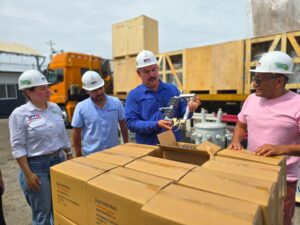 Gobernador Luis Caldera entrega 150 nuevos transformadores en Maracaibo para atender a las comunidades a través del 1x10