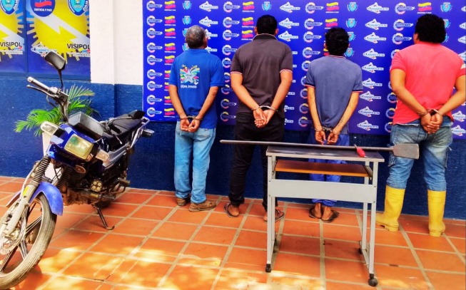 Capturan a cuatro hombres en Maracaibo por extorsionar y amenazar a una familia con armas blancas en el sector San Isidro