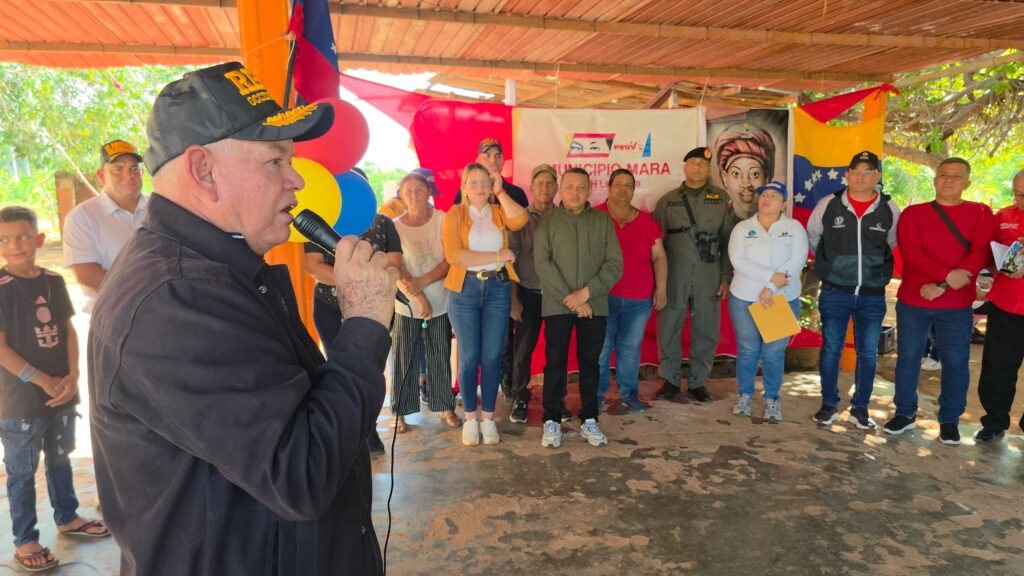 Entregan 1,2 km de tubería en la parroquia Las Parcelas del municipio Mara