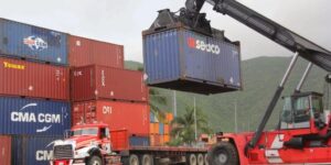 El Seniat supervisa la reactivación comercial y aduanera del puerto de La Guaira tras los sismos de junio