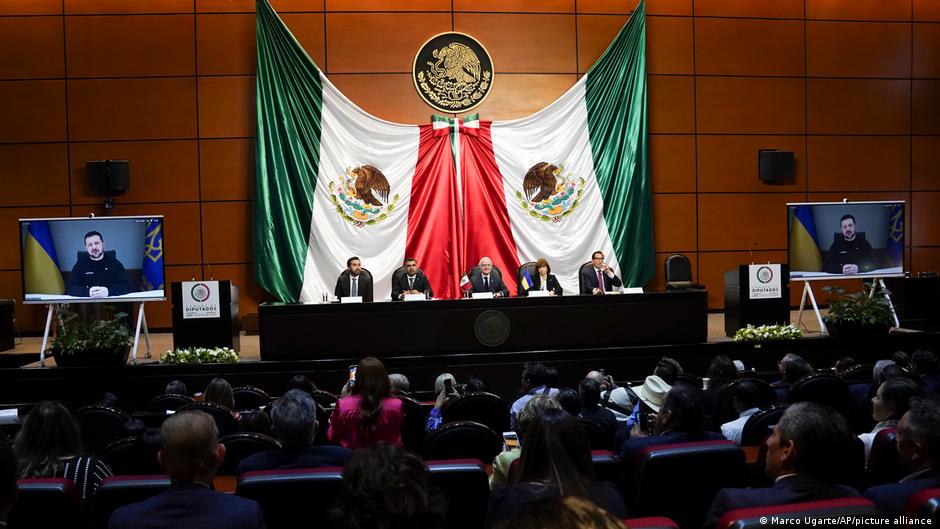 El Senado de México aprueba una reforma constitucional que exige exclusividad en la nacionalidad mexicana para aspirantes a la presidencia y gubernaturas