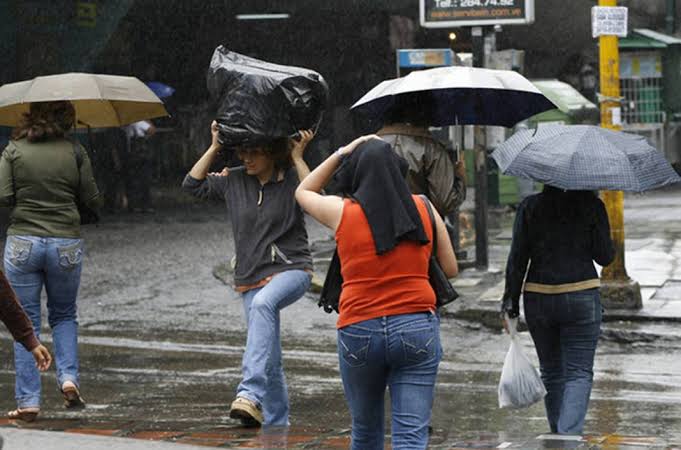 : El Inameh informó que la onda tropical número 52 y la Zona de Convergencia Intertropical generarán lluvias de intensidad variable en gran parte del país