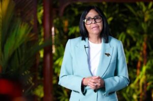 Delcy Rodríguez ordenó levantar las medidas administrativas a un grupo de portales web.