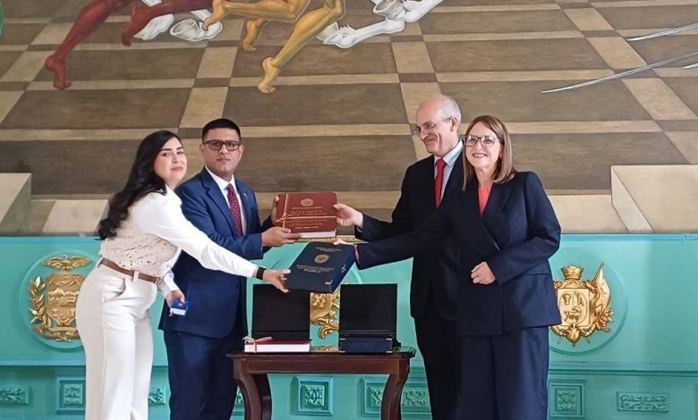 La Asamblea Nacional recibió los proyectos de Ley de Presupuesto, Endeudamiento y POAN para 2027