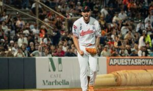 Águilas del Zulia blanquearon 8-0 a los Leones del Caracas en el Estadio Luis Aparicio.