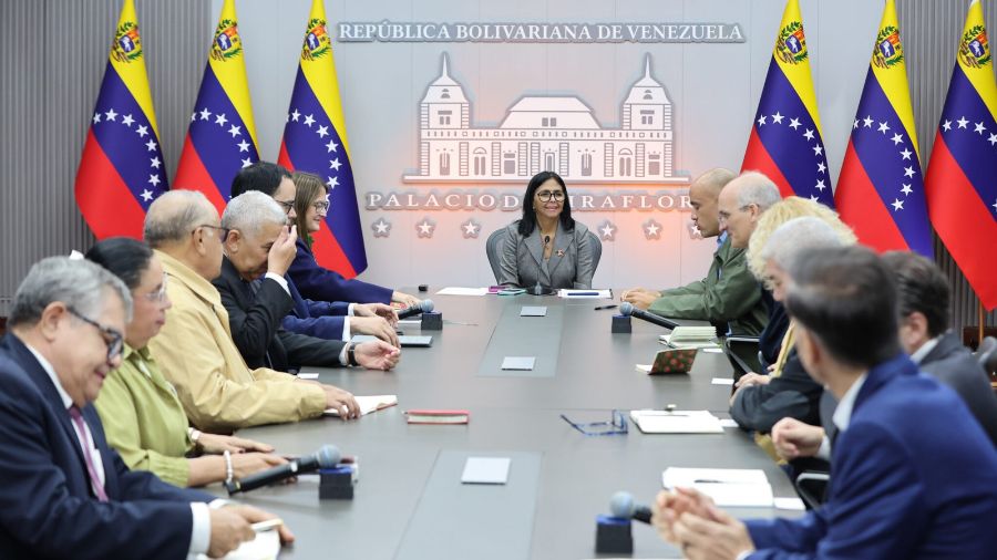Delcy Rodríguez sostuvo un encuentro con Fedecámaras, Fedeindustria y centrales sindicales para evaluar los consensos laborales y la salarización de ingresos en Venezuela