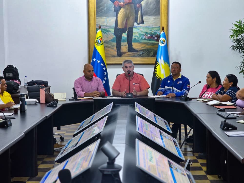 : El gobernador Luis Caldera y el alcalde Frank Carreño sostuvieron un gabinete comunal