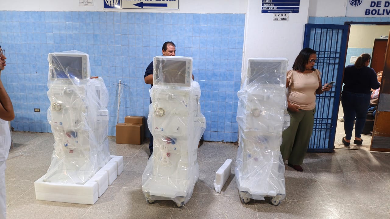 El Hospital Dr. Pedro García Clara de Ciudad Ojeda recibió tres nuevas máquinas de hemodiálisis