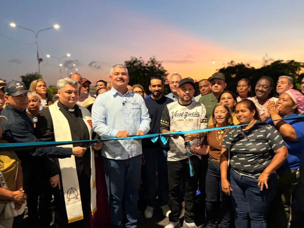 El gobernador Luis Caldera entregó la rehabilitación de 11 km en el corredor Don Manuel Belloso