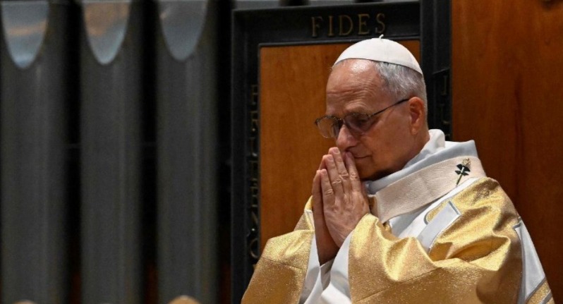 El papa León XIV y líderes latinoamericanos envían sus condolencias tras la colisión de dos trenes de alta velocidad en Toledo, España, que deja decenas de víctimas
