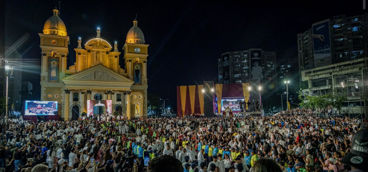 Autoridades activan dispositivo de seguridad, estacionamientos en el Malecón y puntos de salud para la Bajada de la Virgen de la Chiquinquirá en Maracaibo.