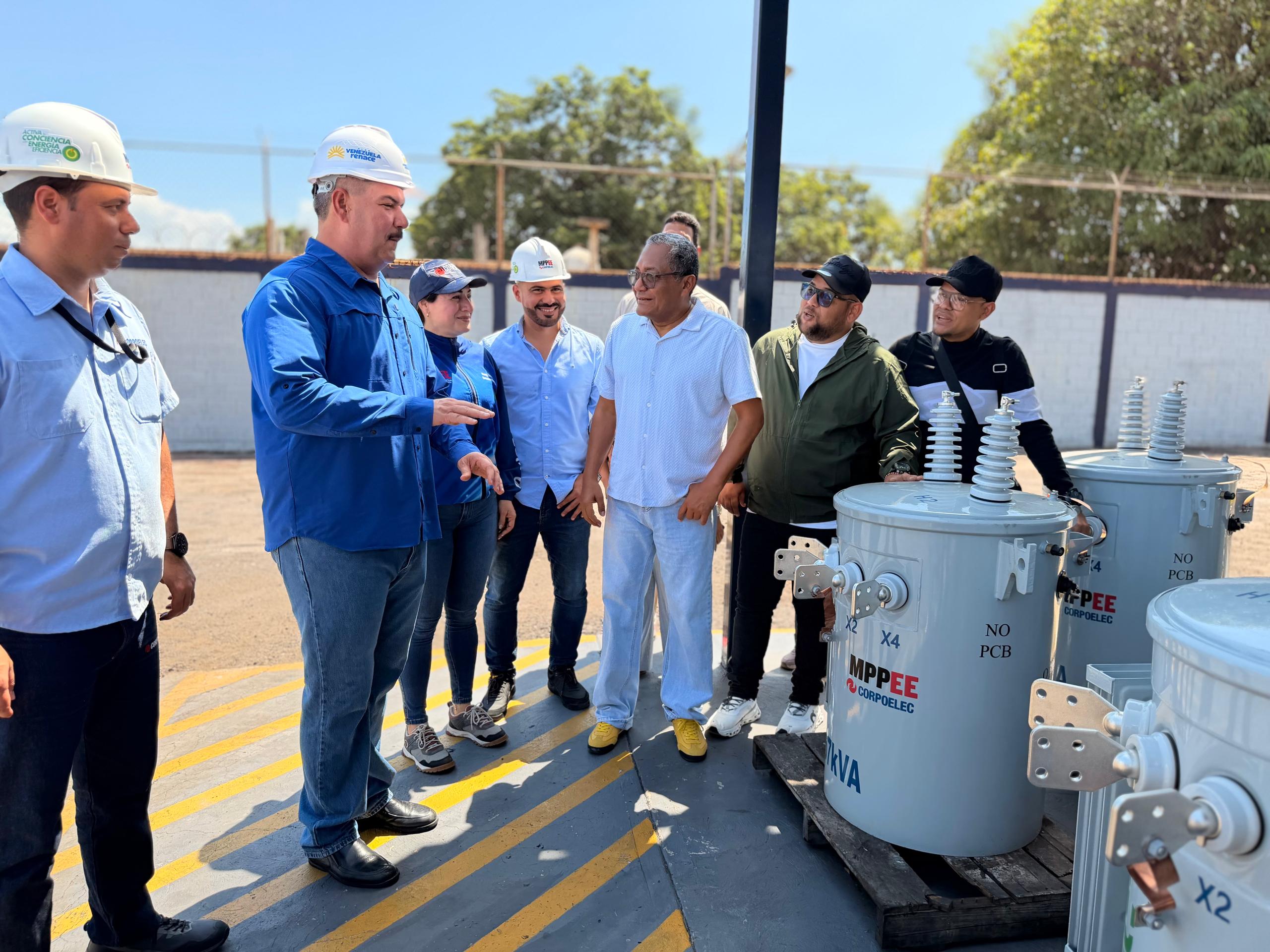 La Gobernación del Zulia y Corpoelec incorporan 538 transformadores para mejorar el servicio eléctrico en Maracaibo, San Francisco y municipios clave.