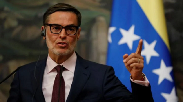 Félix Plasencia es nombrado director de Asuntos Internacionales de la Presidencia para gestionar la devolución del oro venezolano retenido en el Banco de Inglaterra.