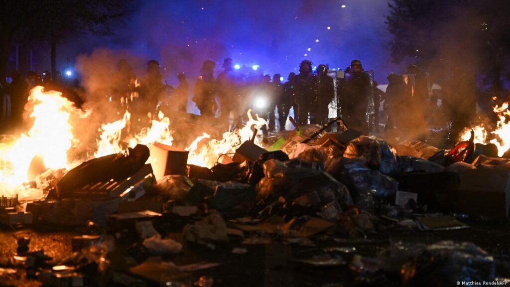 Macron rechaza la renuncia del ministro del Interior, Laurent Nuñez, tras admitir una «pérdida de control» policial durante las masivas protestas en Francia