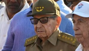 Un juez de Miami emite una orden de arresto contra Raúl Castro.