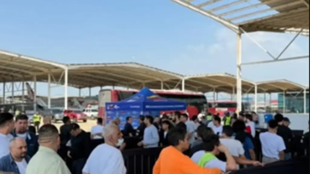 Más de 300 venezolanos repatriados desde Estados Unidos y El Salvador arribaron al estado Anzoátegui a través de la Gran Misión Vuelta a la Patria