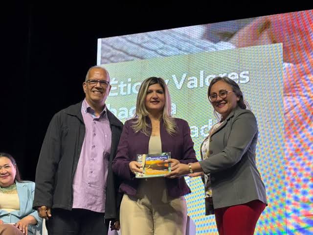 Zulia celebró el Día del Adulto Mayor con el encuentro regional de saberes y arte. Conoce los avances en infraestructura y atención integral