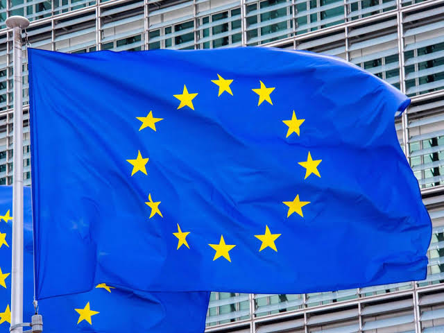 La Unión Europea retira a Panamá y Vietnam de su lista negra de paraísos fiscales tras reformas tributarias