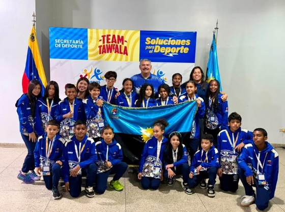 El gobernador Luis Caldera abanderó al Team Tawala para competir en los IV Juegos Comunales Judenacom.