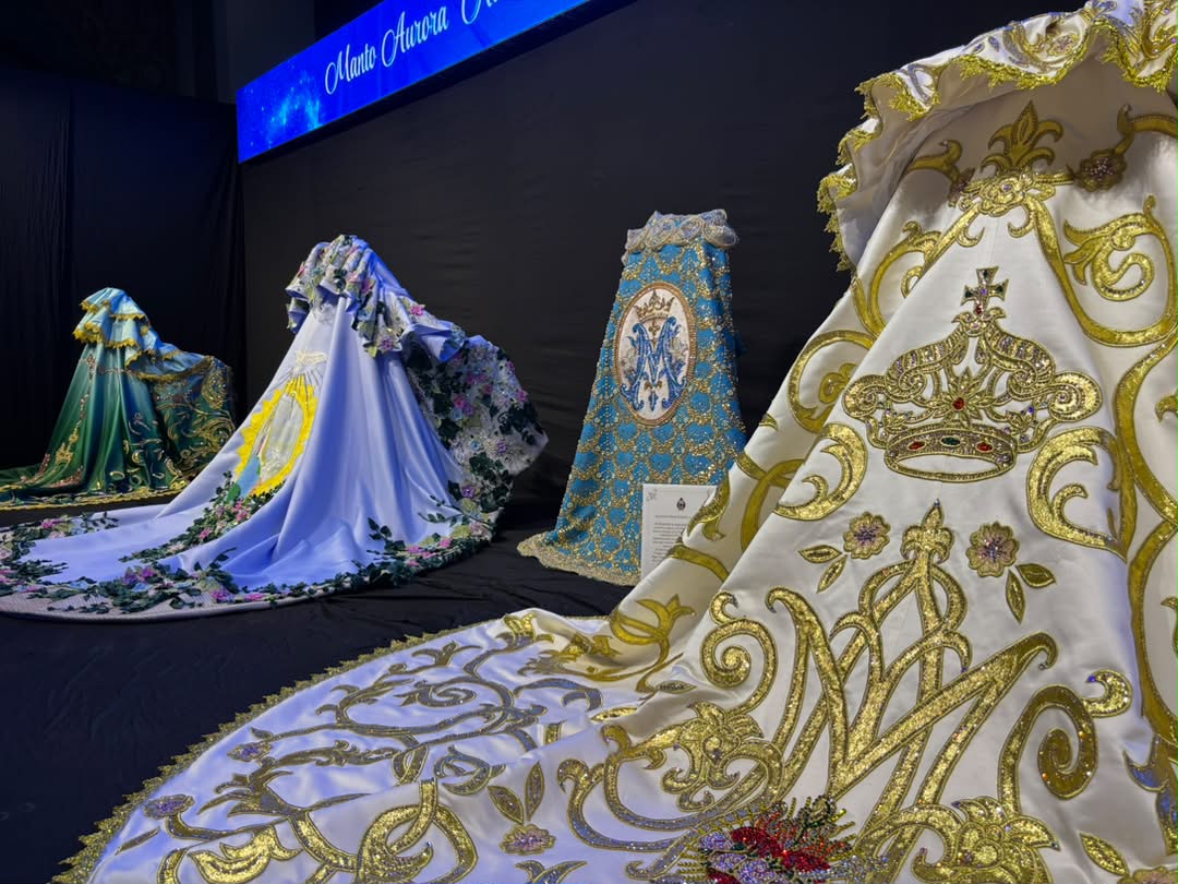 Ceremonia de develacion de los mantos de la Virgen de Chiquinquira en Maracaibo