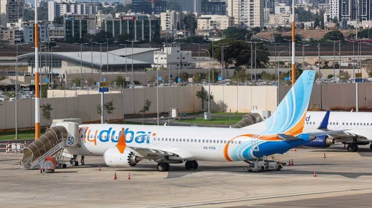 Vuelo de Flydubai hacia Israel aterriza de emergencia en Arabia Saudita tras una violenta pelea y presunto ataque con arma blanca