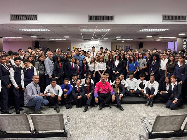 La Alcaldía de Maracaibo y el Concejo Municipal iniciaron el programa de pasantías laborales para estudiantes de educación media técnica durante 9 meses