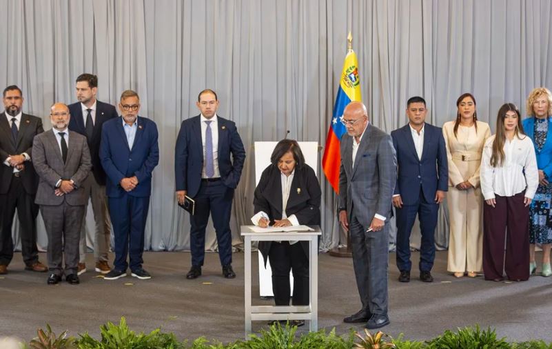 La delegación de la AN de 2015 alista la agenda de garantías políticas para la tercera ronda de diálogo en Venezuela