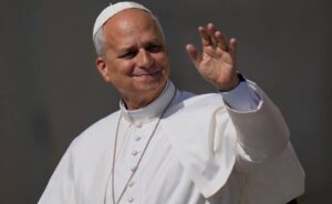 El papa León XIV superó con éxito una cirugía programada en el Hospital Gemelli de Roma para la extracción de un nódulo pulmonar